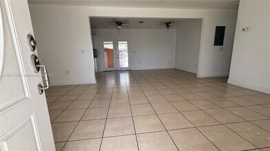 3211 NW 19th Terrace in Miami, FL - Building Photo - Building Photo