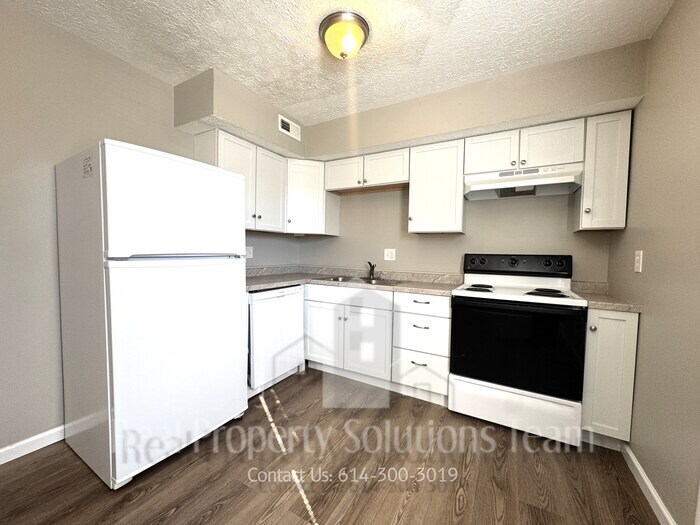 2637 Sandbury Blvd in Columbus, OH - Building Photo