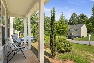 115 Enchanted Walk in Pickens, SC - Building Photo - Building Photo