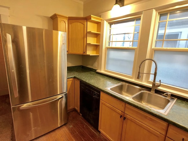 802 Camburn Ct SE in Cedar Rapids, IA - Building Photo - Building Photo