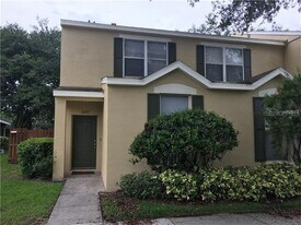 6435 Osprey Lake Cir in Riverview, FL - Building Photo