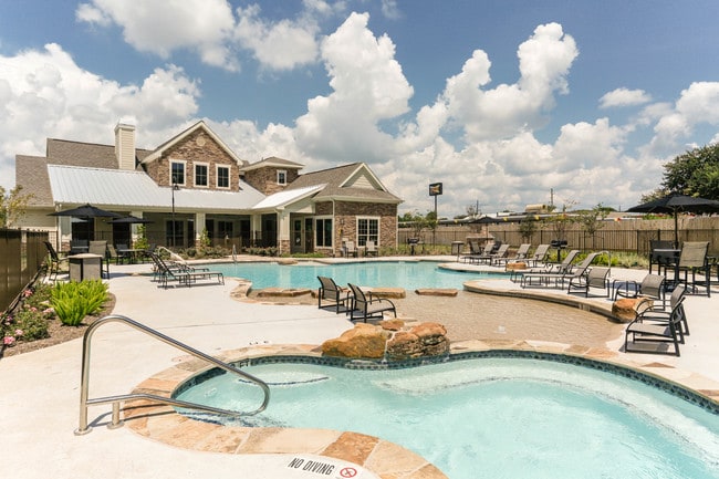 Oxford at the Ranch in Waller, TX - Foto de edificio - Building Photo