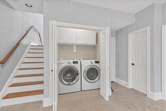 1346 Studer St in Houston, TX - Foto de edificio - Building Photo