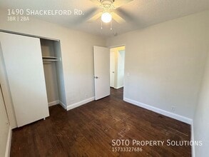 1490 Shackelford Rd in Florissant, MO - Building Photo - Building Photo