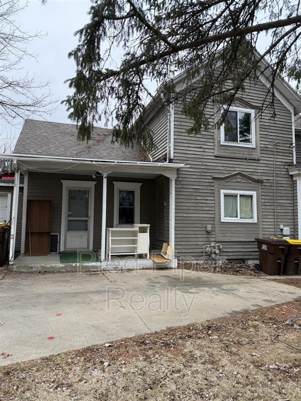 property at 416 S Van Buren Ave