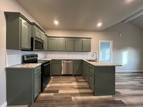 1316 S 13th St in Chickasha, OK - Building Photo - Building Photo