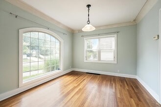455 Cedar St NE in Grand Rapids, MI - Building Photo - Building Photo