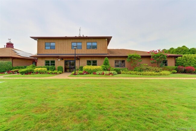 100 Daly Blvd in Oceanside, NY - Building Photo - Building Photo