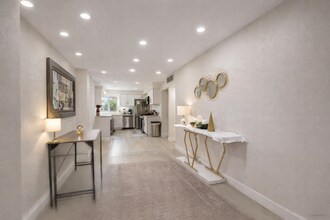 5827 W Vista Ave in Glendale, AZ - Building Photo - Building Photo