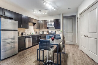 15750 Spectrum Dr in Addison, TX - Building Photo - Building Photo