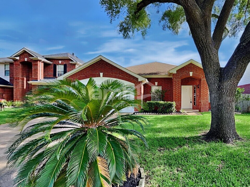 21706 Oakbridge Park Ln in Katy, TX - Foto de edificio