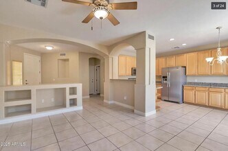 315 W Mountain Sage Dr in Phoenix, AZ - Building Photo - Building Photo