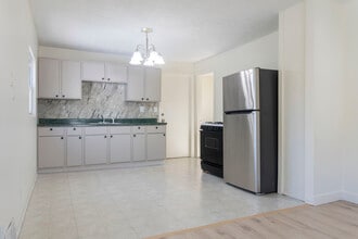 2301 Hood Ave in Cleveland, OH - Building Photo - Building Photo