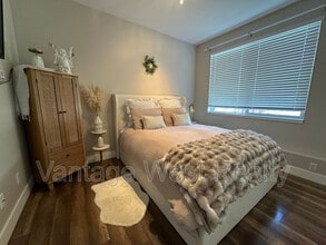 1608 Pritchard Dr in West Kelowna, BC - Building Photo - Building Photo