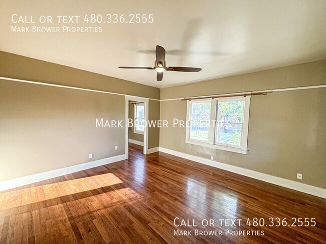 137 N Robson in Mesa, AZ - Foto de edificio - Building Photo