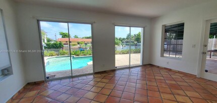 2055 Ixora Rd in North Miami, FL - Building Photo - Building Photo