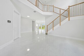 5432 Pecan Dr in Westlake, FL - Building Photo - Building Photo