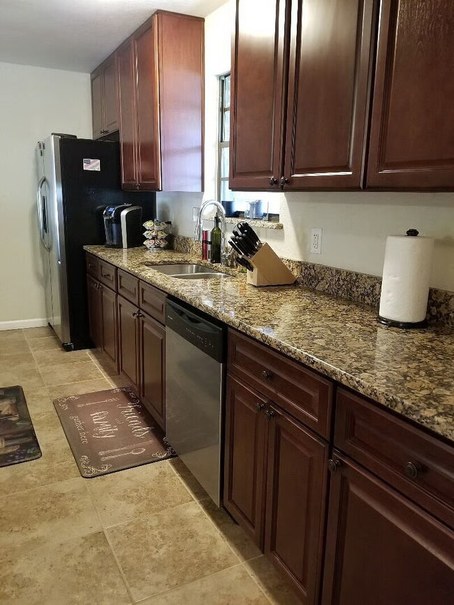 1833 Oakwood Trail in Melbourne, FL - Building Photo - Building Photo