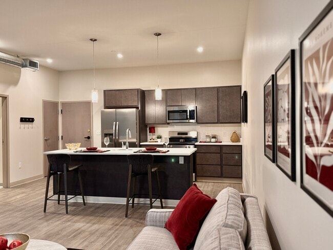 The Maxx & The Alexandra in Pittsburgh, PA - Foto de edificio - Building Photo