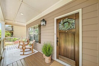 925 Upper Hembree Rd in Roswell, GA - Building Photo - Building Photo