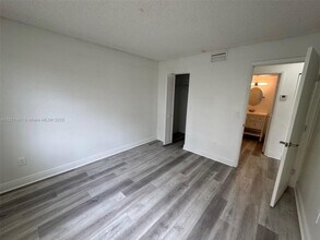 1269 SW 46th Ave in Pompano Beach, FL - Building Photo - Building Photo