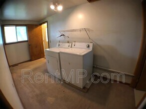 1909 S Stockman Rd in Mt. Pleasant, MI - Building Photo - Building Photo