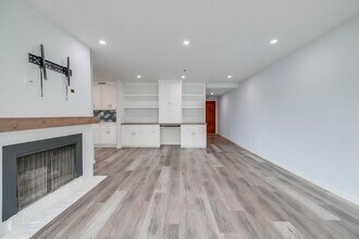230 S Catalina Ave in Redondo Beach, CA - Building Photo - Building Photo