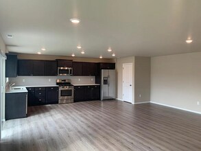 6500 44th St E in Fife, WA - Building Photo - Building Photo