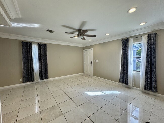 839 NW 16th Ter in Fort Lauderdale, FL - Building Photo - Building Photo