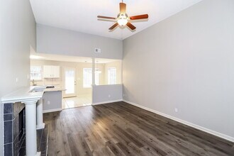 1012 Spanish Trail Ln in Cordova, TN - Building Photo - Building Photo
