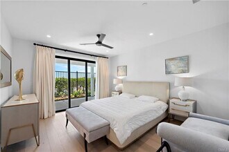 2507 Alta Vista Dr in Newport Beach, CA - Building Photo - Building Photo