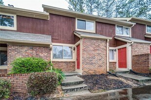 37 Country Pl Ct in Alpharetta, GA - Building Photo