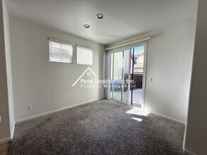 360 Wapello Cir in Sacramento, CA - Building Photo - Building Photo