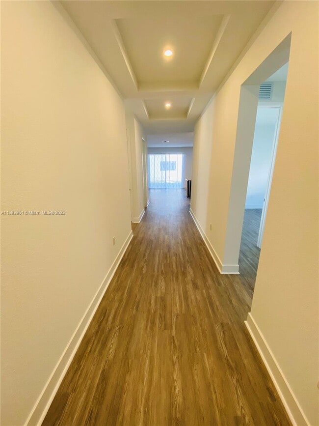 23572 SW 107th Pl in Princeton, FL - Foto de edificio - Building Photo