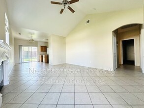 5689 W Holland Ave in Fresno, CA - Building Photo - Building Photo