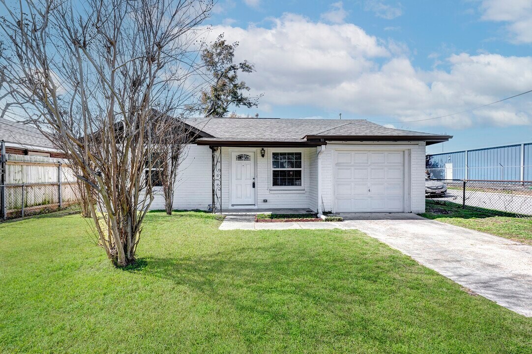 1823 Angeline St in Houston, TX - Building Photo