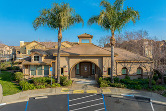 Syrah at Natomas Park in Sacramento, CA - Building Photo - Building Photo