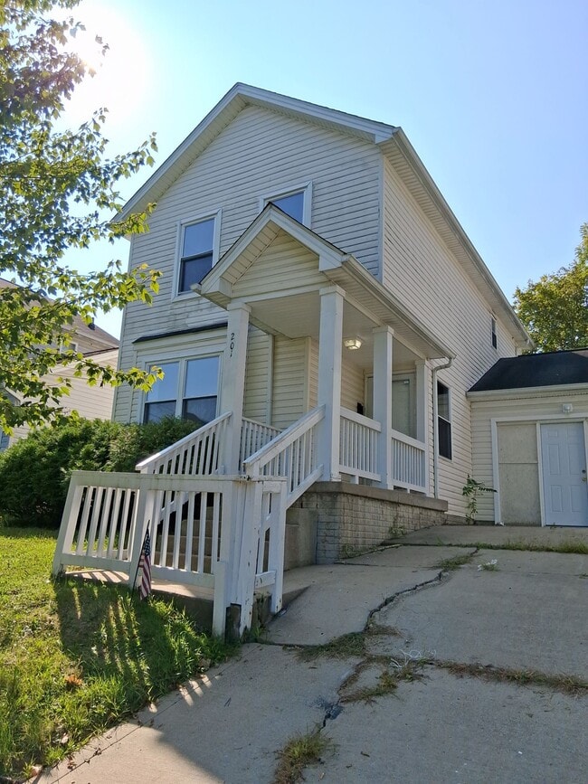 property at 201 W Chalmers Ave
