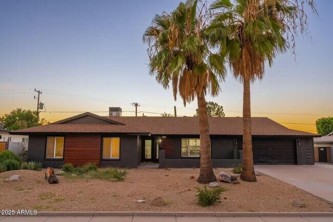 10240 N 34th Pl in Phoenix, AZ - Building Photo - Building Photo