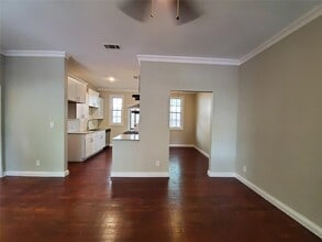 925 E 41st St in Austin, TX - Building Photo - Building Photo