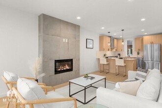 1546 NW 64th St in Seattle, WA - Building Photo - Building Photo