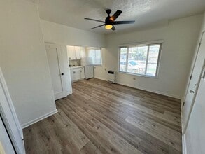 2039 Pierpont Blvd in Ventura, CA - Building Photo - Building Photo