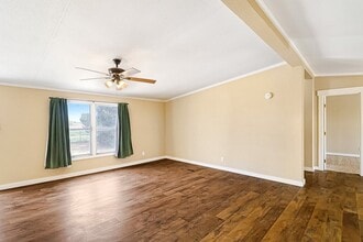 14991 N Aster Ave in Gardendale, TX - Building Photo - Building Photo