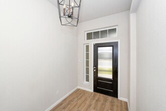 15225 Cheshire Way in San Antonio, TX - Building Photo - Building Photo