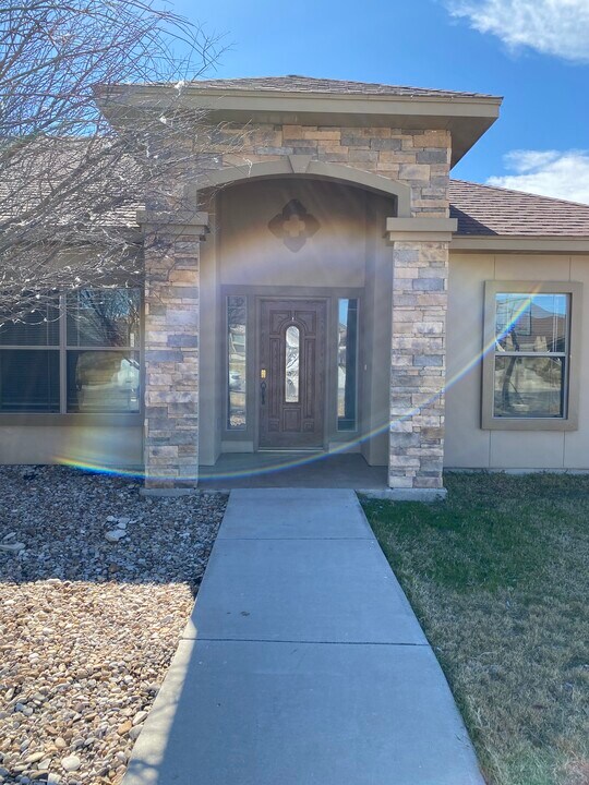 206 Javier Dr in Del Rio, TX - Foto de edificio