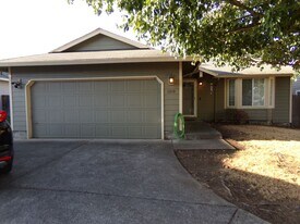 1210 NE 163rd Ct in Vancouver, WA - Building Photo