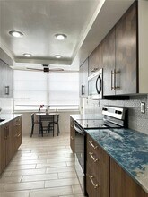 18041 Biscayne Blvd in Aventura, FL - Building Photo - Building Photo