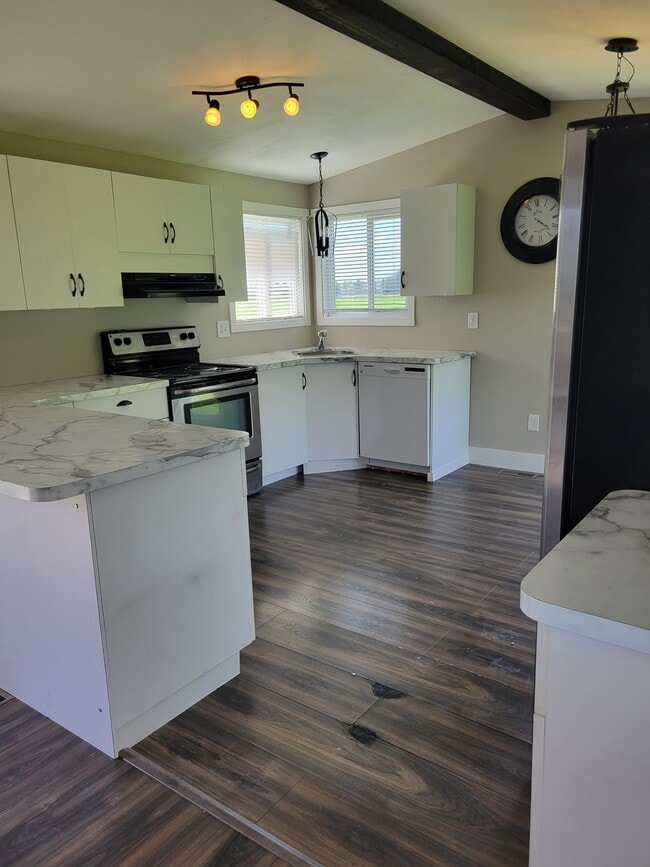 9761 Prest Rd in Chilliwack, BC - Building Photo - Building Photo