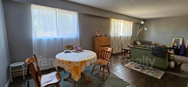 235-235 Husch Rd in Kelowna, BC - Building Photo - Building Photo