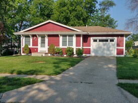 808 Roosevelt St in Polk City, IA - Building Photo